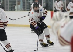 Josh Steen, forward, Botany Swarm ice hockey team, NZIHL 2025, jersey 16