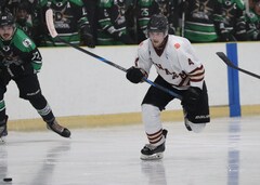 Luke Simon, defence, Botany Swarm ice hockey team, NZIHL 2025, jersey 4